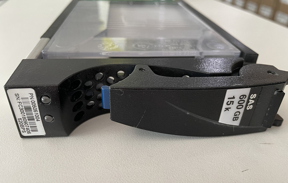 005051004 DELL EMC VMAX 10K 600G 15K 3.5 Hard Drive Solid State